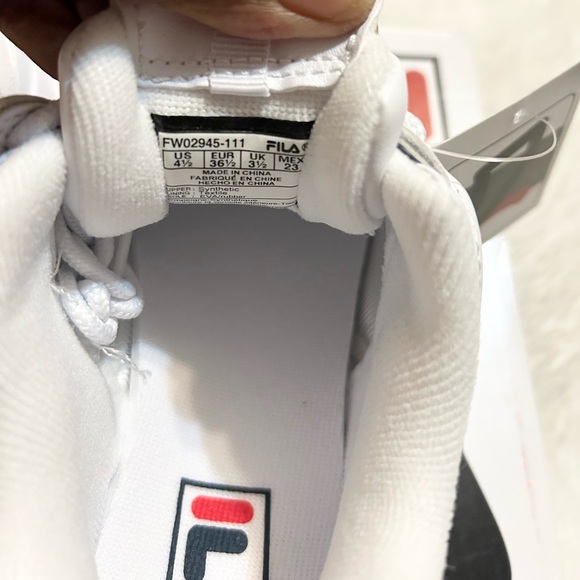 Fila Kids’ Disruptor II Sneakers - Picture 11 of 17